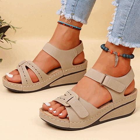 LUCIE - Trendy sandals 