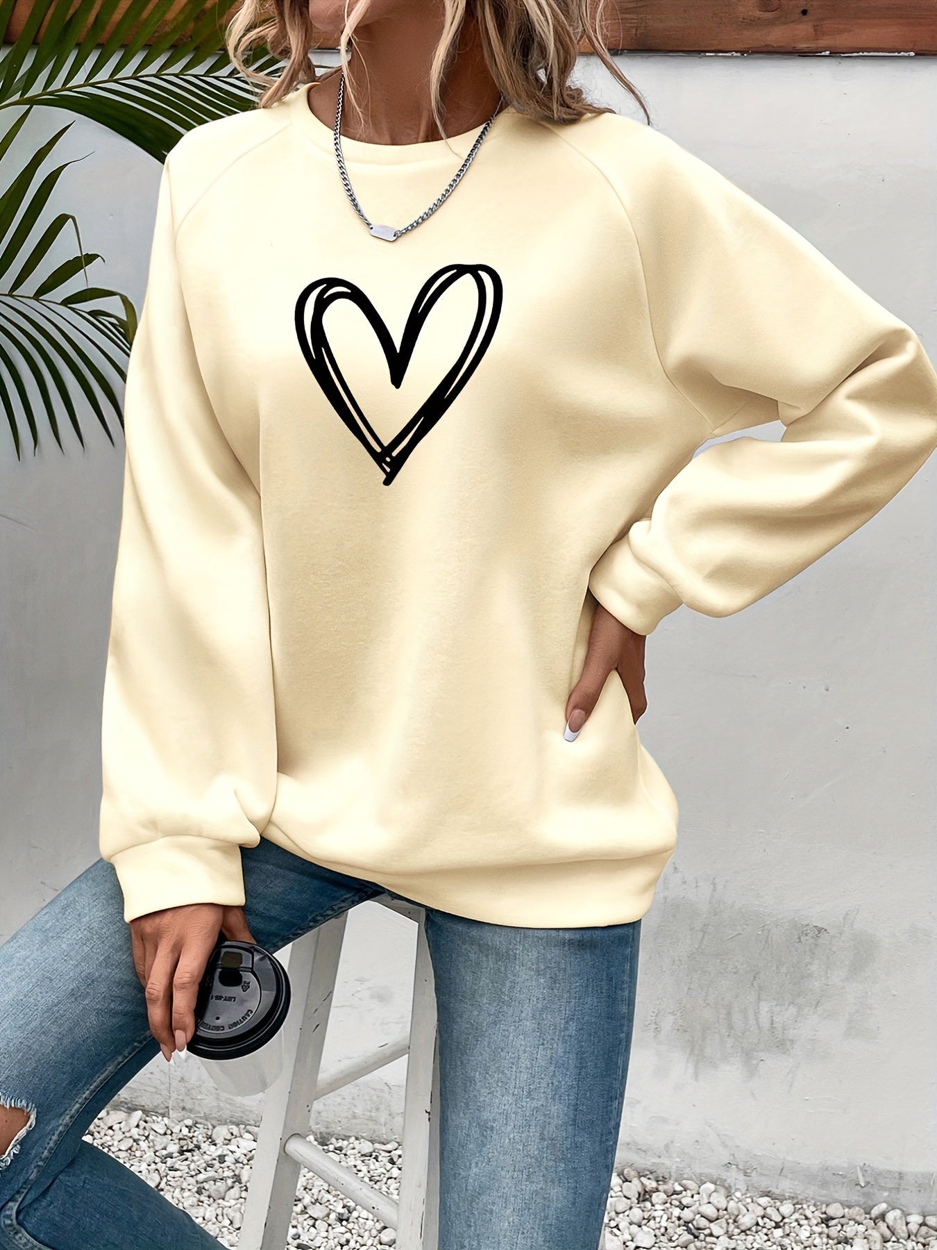 Yara - Sweatshirt with heart print