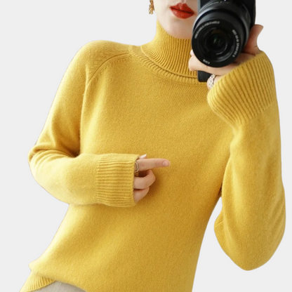 Marie - Soft knitted women's sweater