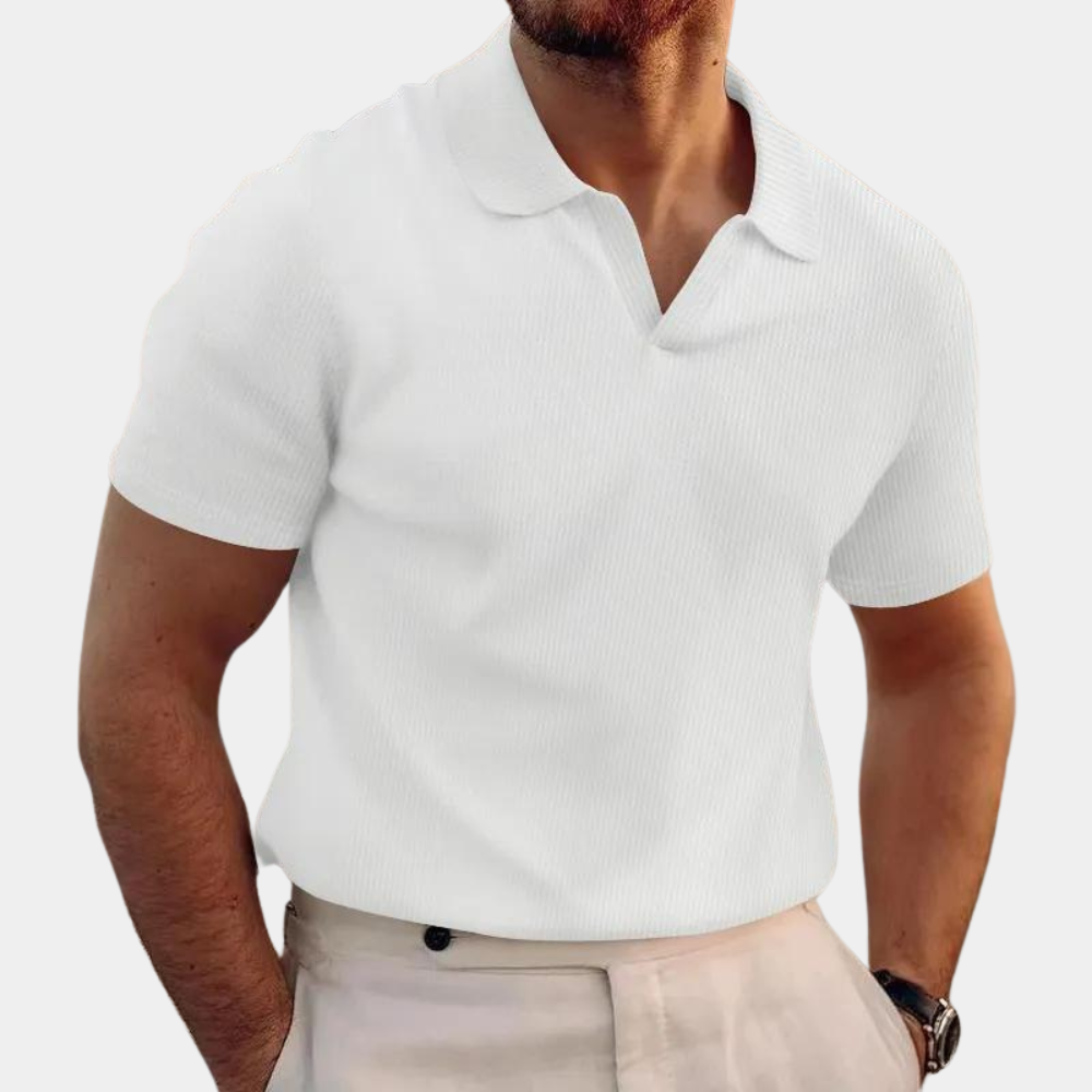 Men's casual shirt with v-neck and lapel