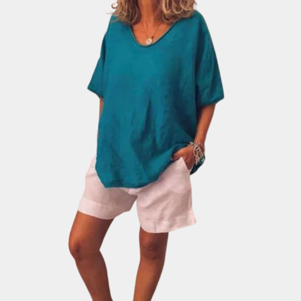 Comfortable and oversized T-shirt for women