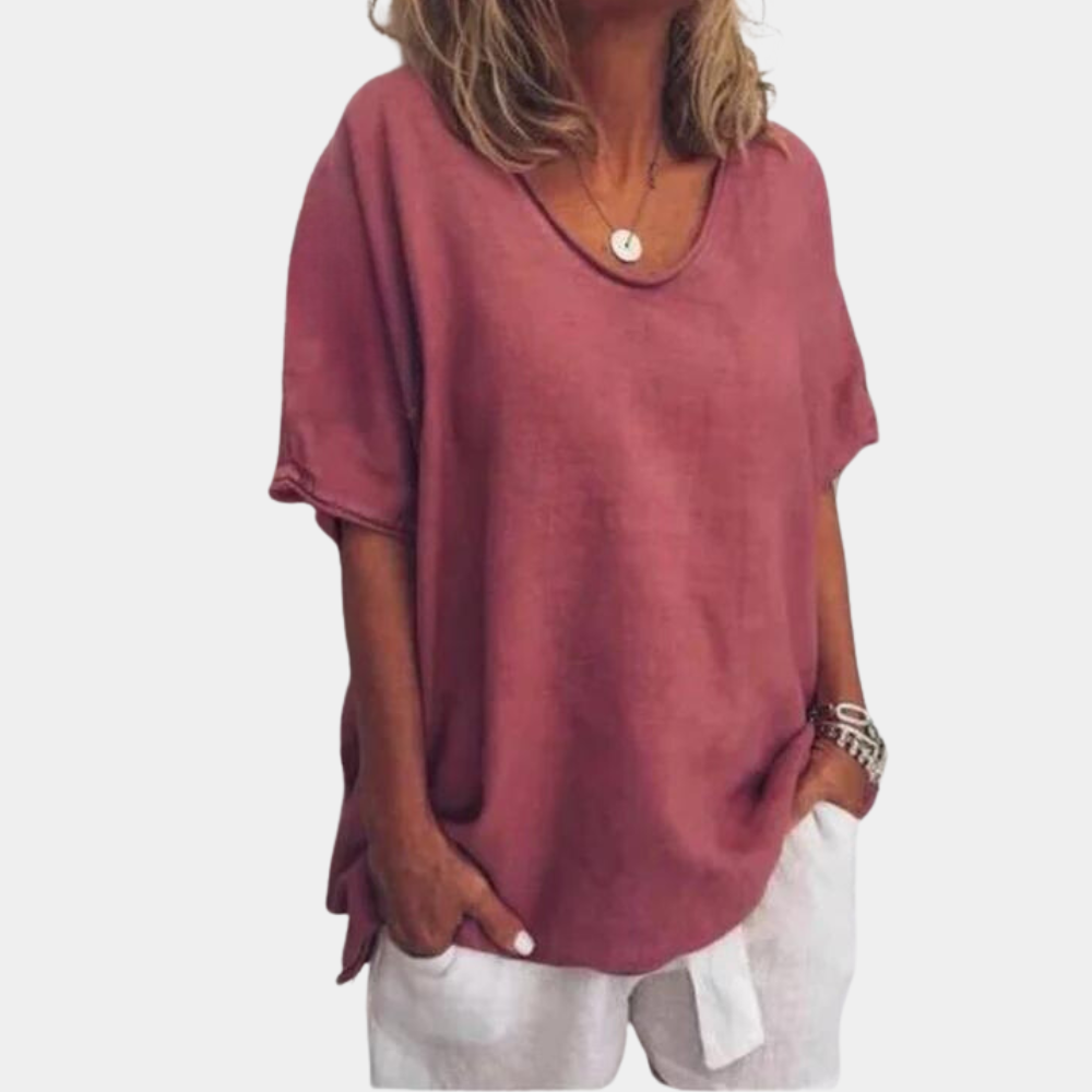 Comfortable and oversized T-shirt for women