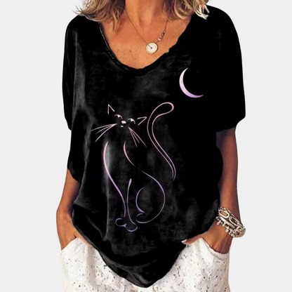 Trendy ladies t-shirt with cat print