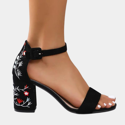 Elegant ladies sandals with floral print