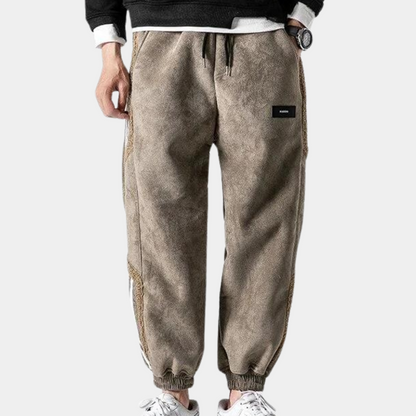 Modern men's joggers 