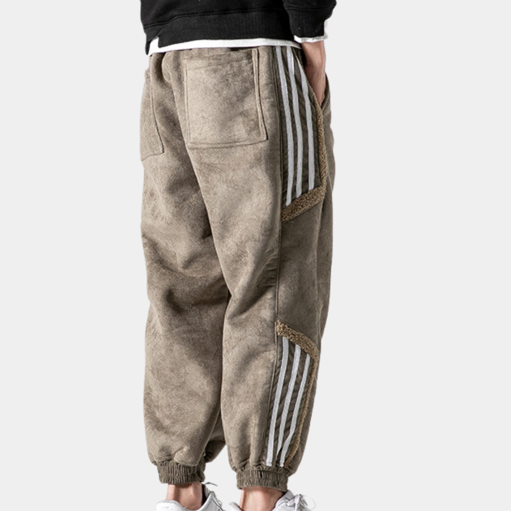 Modern men's joggers 