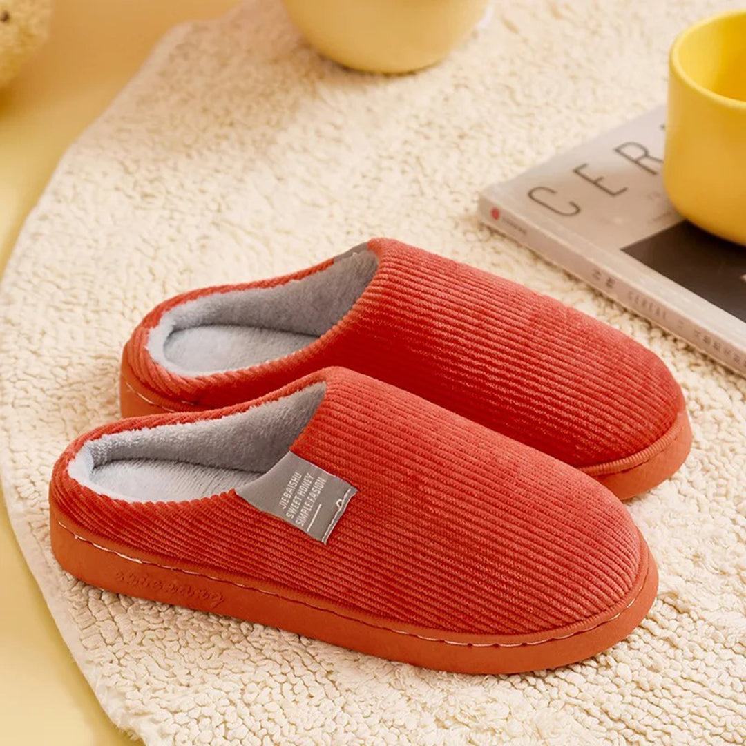 IVANNA - Warm slip-on slippers for women