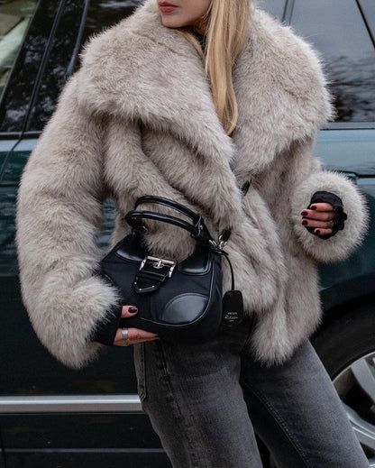 Calista - Stylish Ladies Fur Coat