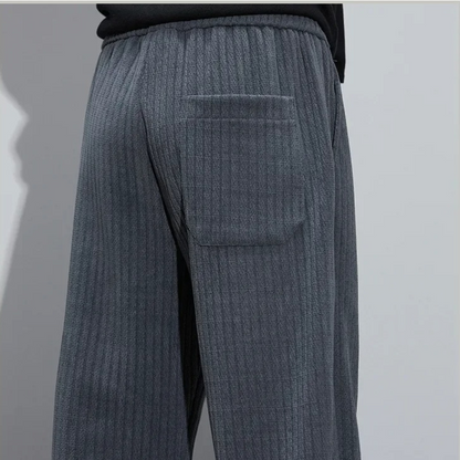 EERO - Comfortable corduroy trousers