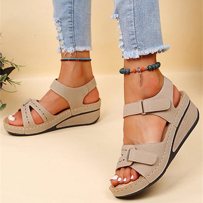 Medhanit - Comfortable sandals