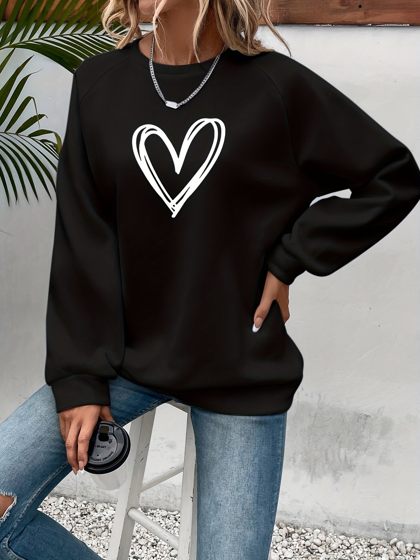 Yara - Sweatshirt with heart print